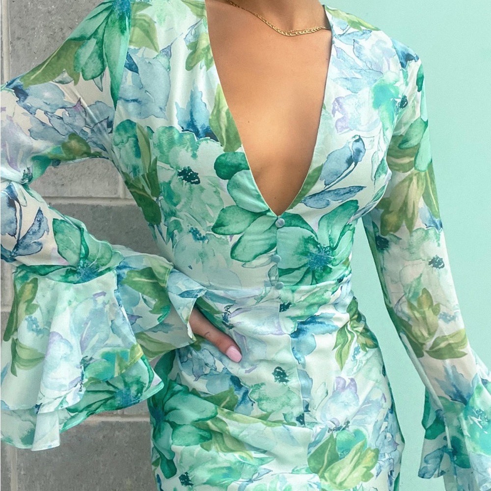 Sundae Muse Alicia Green Floral Maxi Dress (size US 6)